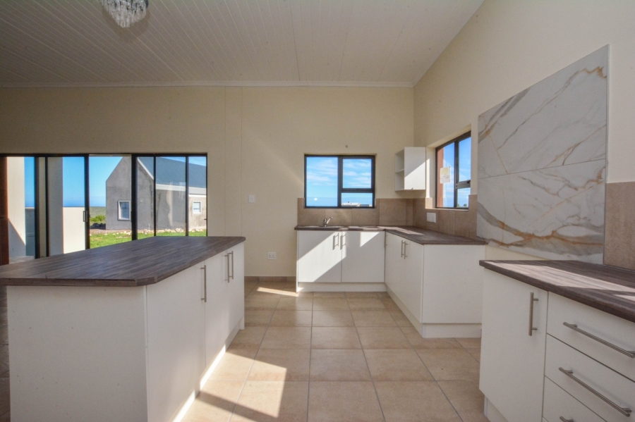 3 Bedroom Property for Sale in Hoogland Western Cape